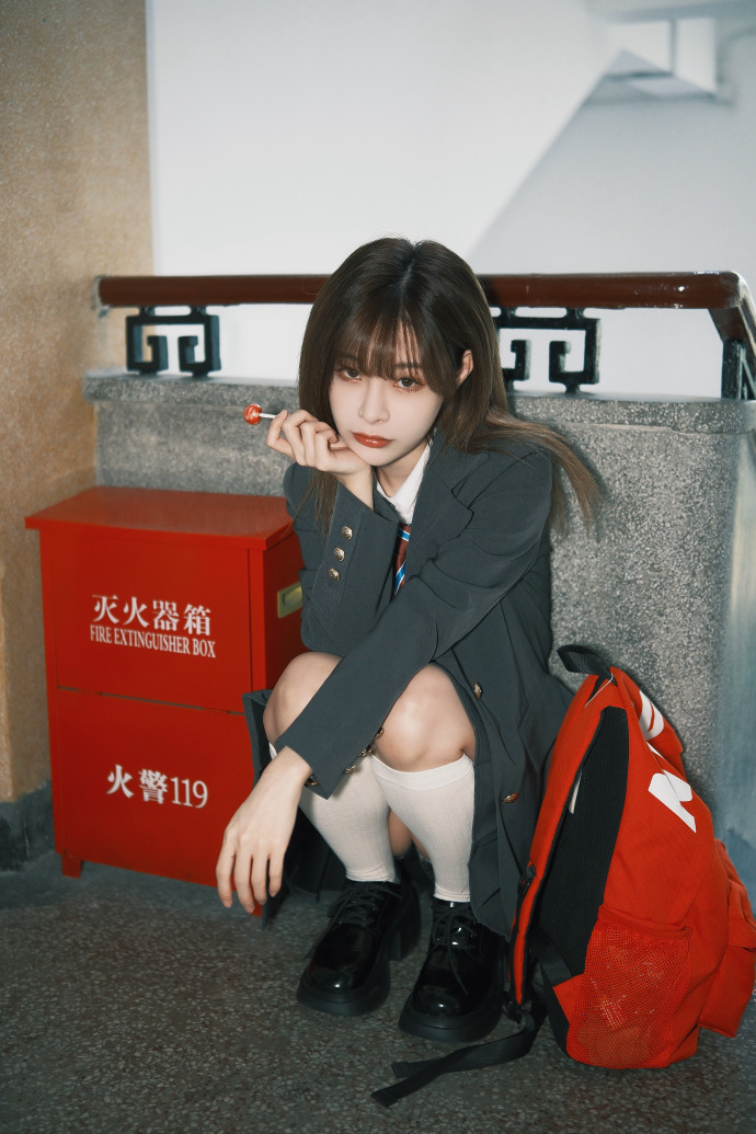 霓虹·下拉式整话连载 第3页